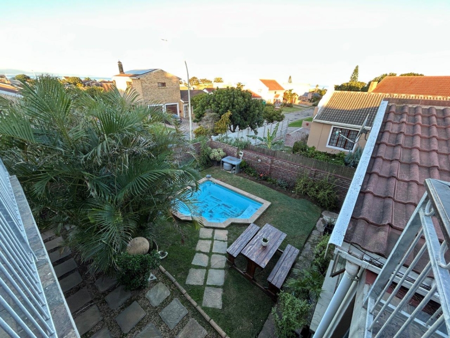 4 Bedroom Property for Sale in Noorsekloof Eastern Cape